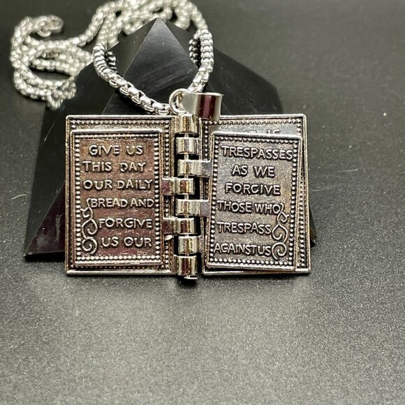 Holy Bible with The Lord's Prayer Necklace / Pendant #858 - Picture 13 of 16
